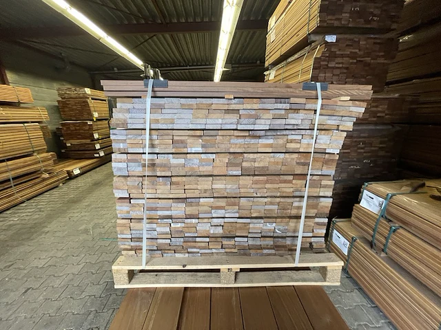 Ca. 600x ipé country grade planken geschaafd, 21x70mm, lengte 576/65cm, 24/125cm - afbeelding 3 van  3