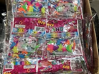 Ca. 600x loomband/ armband bedeltjes - afbeelding 3 van  4