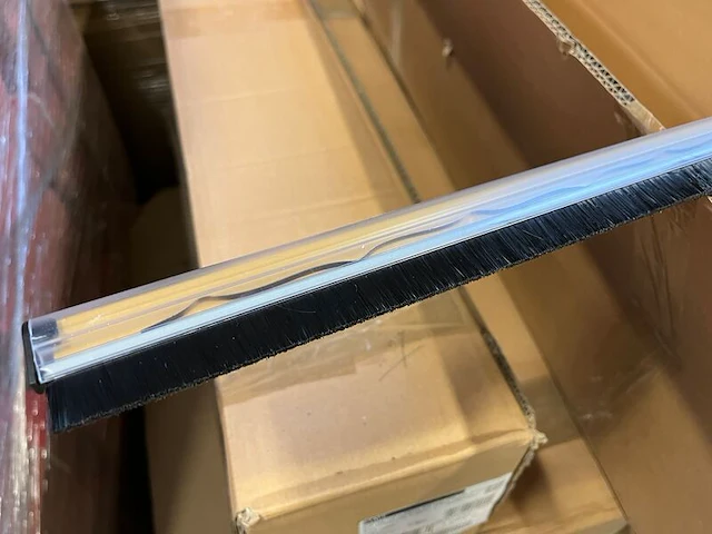 Ca. 60x 100 cm deurstrip met flexibele borstel - afbeelding 4 van  6