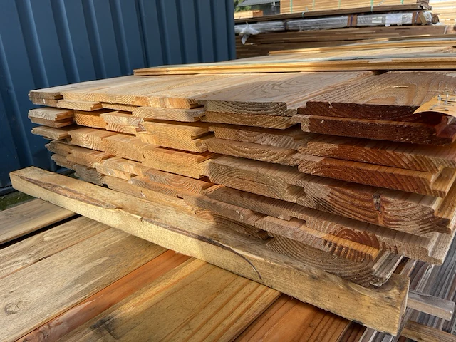 Ca. 60x douglas wisselsponning/halfhoutsrabat, 18x190mm, lengte 400cm - afbeelding 3 van  3