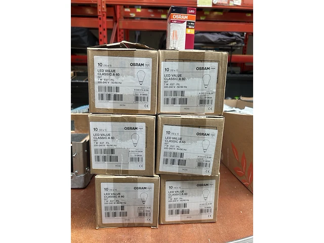Ca. 60x e27 led lamp warm wit osram - afbeelding 2 van  3