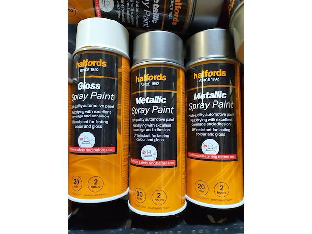 Ca. 60x metallic/ glans spuitlak halfords - afbeelding 2 van  3
