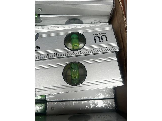 Ca. 60x waterpas 300 mm - afbeelding 3 van  3