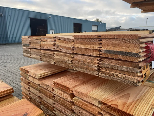 Ca. 63x douglas veer en groef, 18x135mm, lengte 400cm - afbeelding 3 van  3