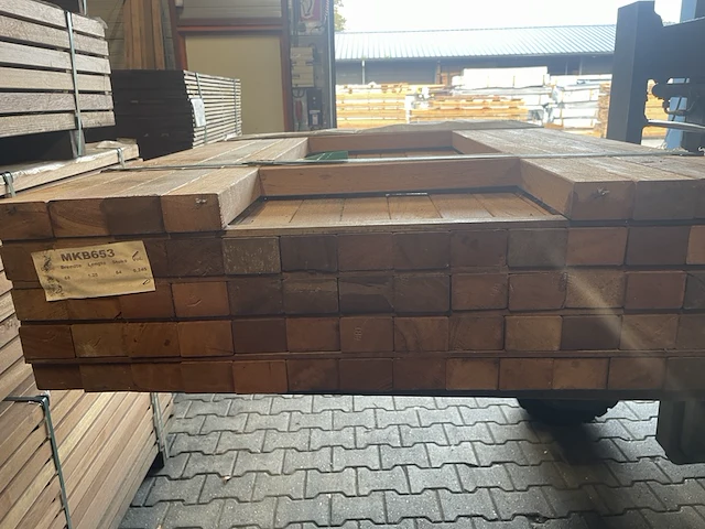 Ca. 64x angelim pedra regels , 45x68mm, lengte 125cm - afbeelding 3 van  3