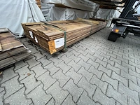 Ca. 64x guyana ipé planken geschaafd, 16x90mm, lengte 450cm - afbeelding 2 van  3