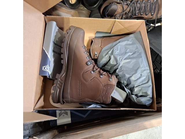 Ca. 64x paar diverse schoenen - afbeelding 9 van  9