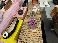 Ca. 65 paar exclusieve damesschoenen - afbeelding 2 van  16