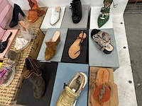 Ca. 65 paar exclusieve damesschoenen - afbeelding 4 van  16