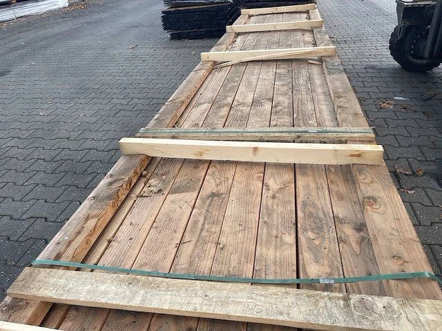 Ca. 65x douglas regels geschaafd, 40x100mm, lengte 500cm - afbeelding 1 van  3