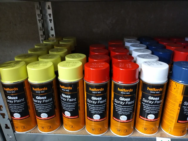 Ca. 65x glans spuitlak halfords - afbeelding 2 van  4