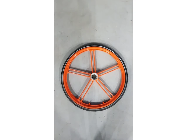 Ca. 66x combinatie alu fietswiel 22" + kettingbeschermer, oranje + zwart + zilver - afbeelding 3 van  4