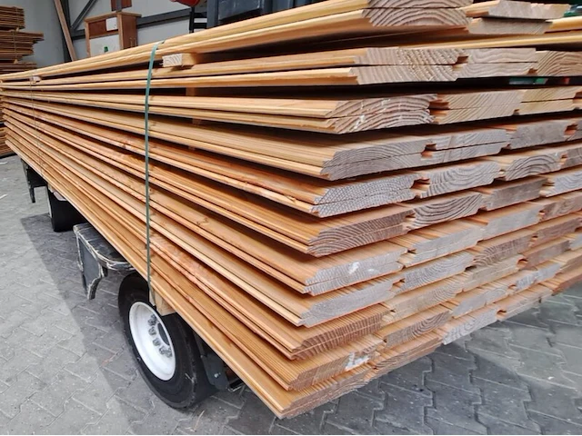 Ca. 66x douglas wisselsponning/halfhoutsrabat, 18x190mm, lengte 300cm - afbeelding 2 van  4