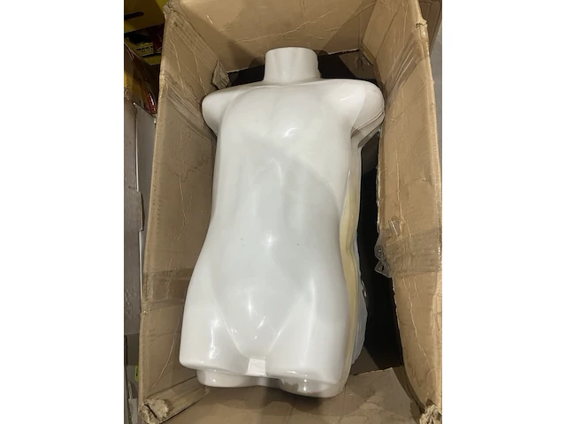 Ca. 66x paspop torso - afbeelding 1 van  4