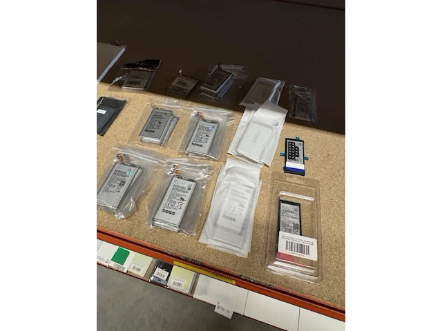 Ca. 67x batterij samsung - afbeelding 10 van  18