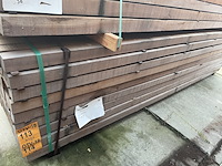 Ca. 67x massaranduba palen fijnbezaagd, 60x60, lengte 305cm - afbeelding 4 van  4