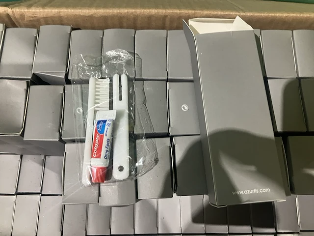 Ca. 687x dental kits - afbeelding 3 van  3