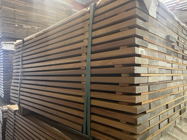 Ca. 68x guyana ipé planken geschaafd, 21x90mm, lengte 185cm - afbeelding 2 van  4