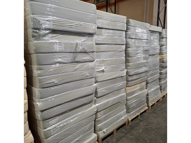 Ca. 68x matras zonder hoes - afbeelding 5 van  6