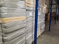 Ca. 68x matras zonder hoes