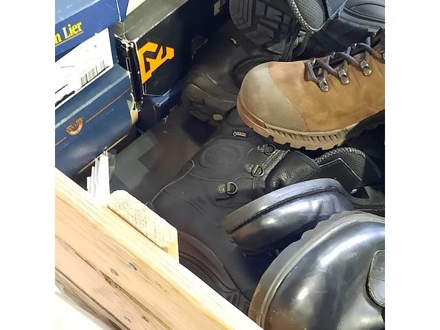 Ca. 68x paar schoenen - afbeelding 11 van  11