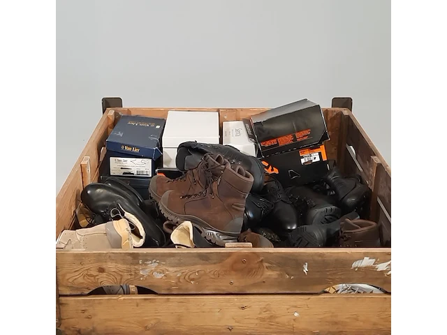 Ca. 68x paar schoenen - afbeelding 2 van  11