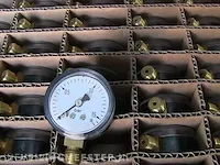 Ca. 691x manometers abs, ø50 mm, messing aansluiting f + r, abs, zwart - afbeelding 1 van  12