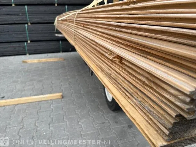 Ca. 7 douglas veer en groef planken , 18x135mm, lengte 400cm - afbeelding 2 van  4