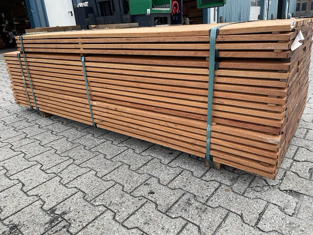 Ca. 70x angelim pedra planken geschaafd, 21x145mm, lengte 250cm - afbeelding 2 van  4
