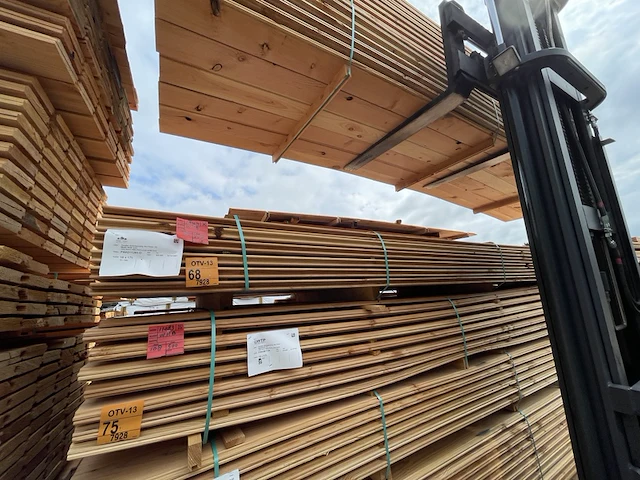Ca. 70x douglas wisselsponning/ halfhoutsrabat, 18x190mm, lengte 500cm - afbeelding 4 van  4