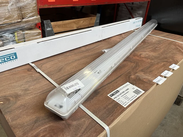 Ca. 70x ip65 t8 fixture 1x58w led armatuur teco professional - afbeelding 1 van  3