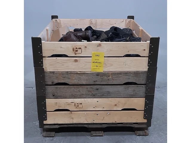 Ca. 70x paar diverse schoenen - afbeelding 1 van  9