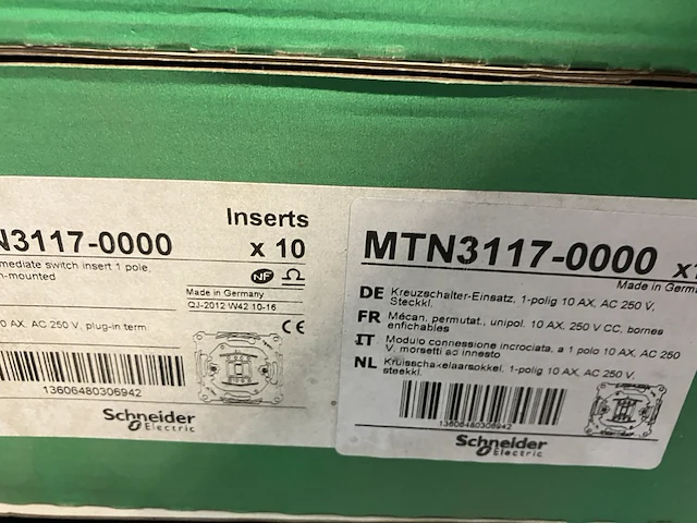Ca. 70x schneider electric/merten schakelaar - afbeelding 2 van  3