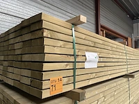 Ca. 70x vuren regels geschaafd groen geïmpregneerd, 42x143mm, lengte 360cm - afbeelding 2 van  3