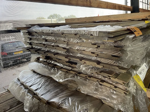 Ca. 72x diverse hardhouten channelsiding zwart gecoat, 20x120mm - afbeelding 3 van  3