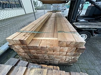 Ca. 72x douglas balken fijnbezaagd, 100x100mm, lengte 400cm - afbeelding 1 van  3