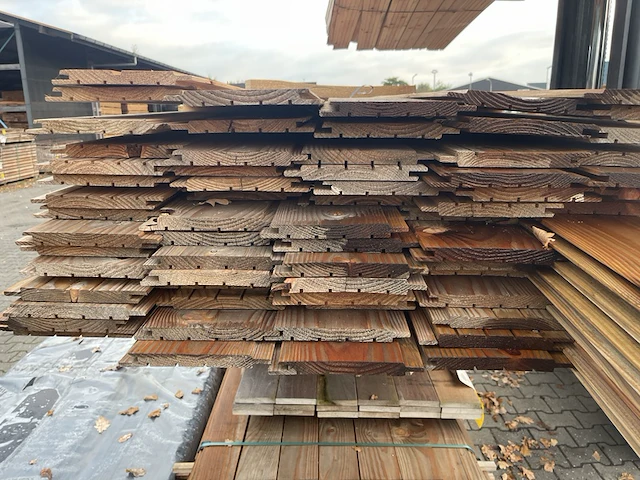 Ca. 72x douglas halfhoutsrabat, 18x175mm, lengte 500cm - afbeelding 3 van  3