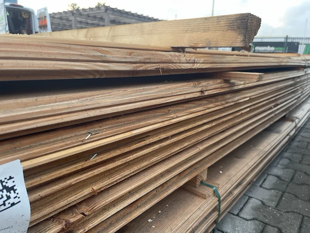 Ca. 72x douglas wisselsponning/halfhoutsrabat, 18x190mm, lengte 500cm - afbeelding 2 van  3