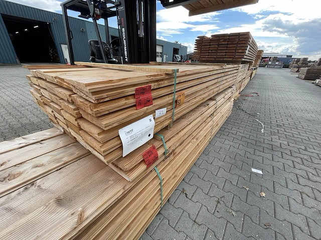 Ca. 72x douglas zweeds rabat, 26x190mm, lengte 300cm - afbeelding 2 van  3