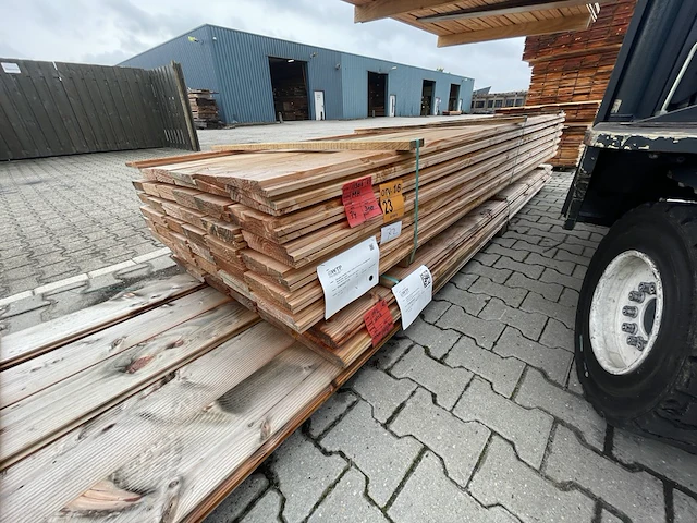 Ca. 72x douglas zweeds rabat, 26x190mm, lengte 72/300cm - afbeelding 2 van  3