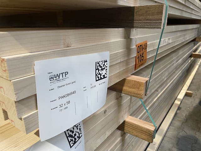 Ca. 72x vuren regels, 32x58mm, lengte 480cm - afbeelding 2 van  3