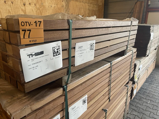 Ca. 75x angelim pedra regels , 45x68mm, lengte 150cm - afbeelding 2 van  3