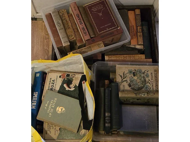 Ca. 75x antieke boeken, jaartal 1896 tot 1970 - afbeelding 1 van  4