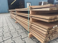 Ca. 75x guyana teak latten geschaafd, 20x40mm, lengte 34/300cm, 41/400cm - afbeelding 2 van  3