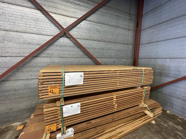 Ca. 76x guyana ipé planken geschaafd, 21x145mm, lengte 185cm - afbeelding 4 van  4