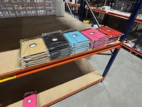 Ca. 76x tablethoes voor ipad, diverse kleuren - afbeelding 2 van  10