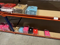 Ca. 76x tablethoes voor ipad, diverse kleuren - afbeelding 10 van  10
