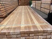Ca. 77x douglas regels fijnbezaagd , 50x75mm, lengte 400cm - afbeelding 1 van  3