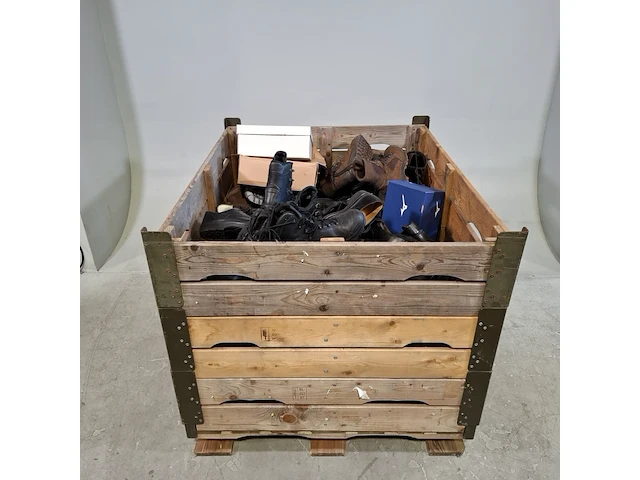 Ca. 77x paar diverse schoenen, o.a. haix, meindl - afbeelding 1 van  7