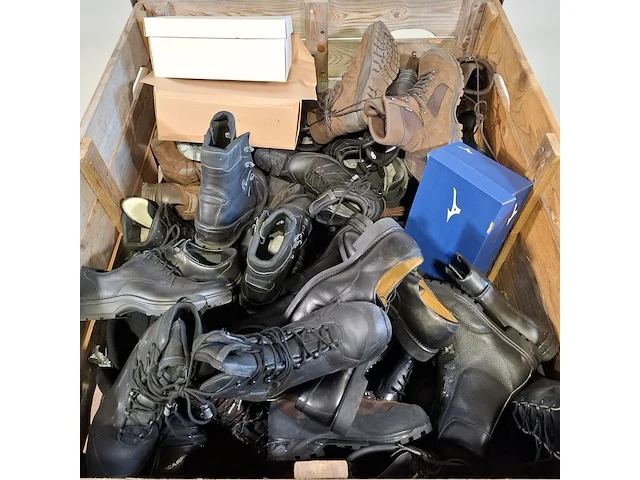 Ca. 77x paar diverse schoenen, o.a. haix, meindl - afbeelding 2 van  7